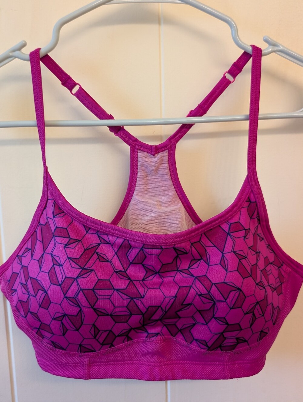 New Balance 🩷🏃‍♀️💨 Pink Geometric Racerback Sports Bra - Women Intimates